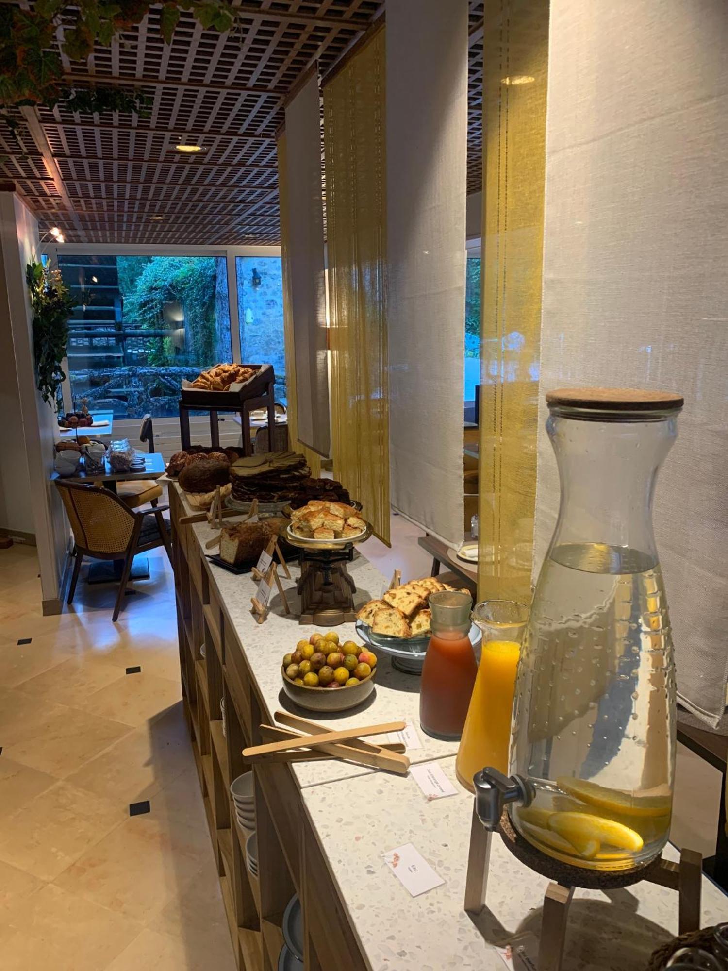 Le Moulin Des Ruats Hotel อาวาลง ภายนอก รูปภาพ